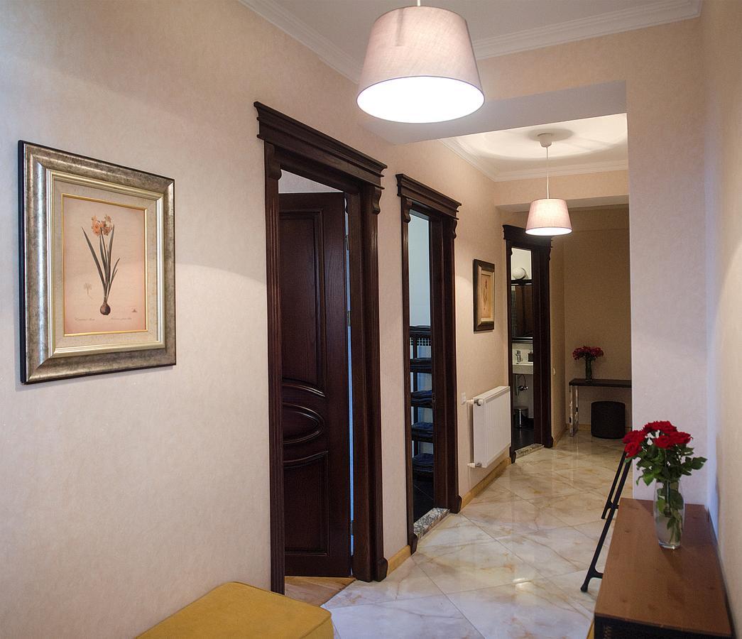 Tiflislux Apartment - Old City Philarmonic Dış mekan fotoğraf